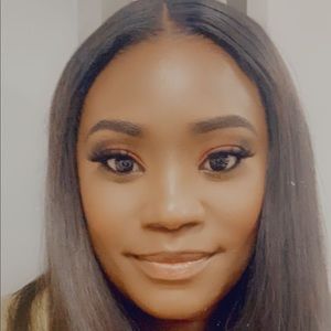 Meet your Posher, Bibi